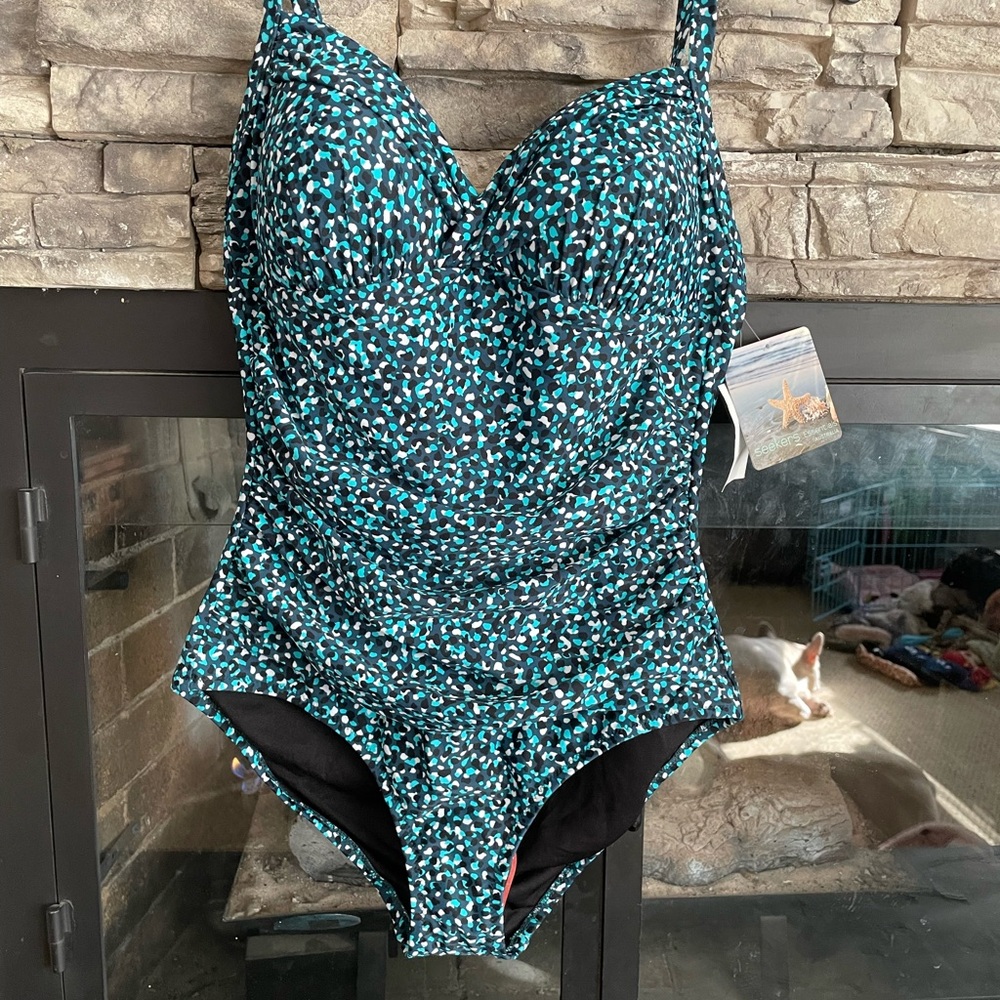 New with tags ladies swimsuit good quality